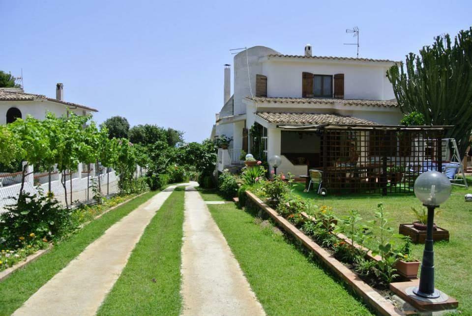 Villa Nicanda- 100 Mt Dal Mare- Giardino Porto Columbu - Perd'E Sali Exterior foto